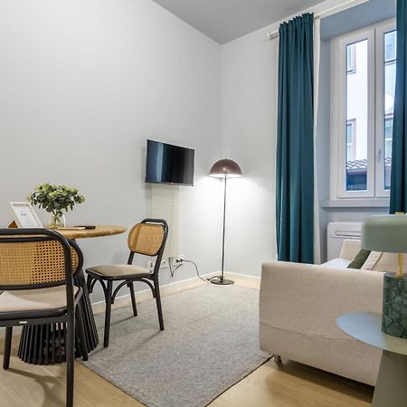 House Of Design Casati Bed & Breakfast Milan Bagian luar foto