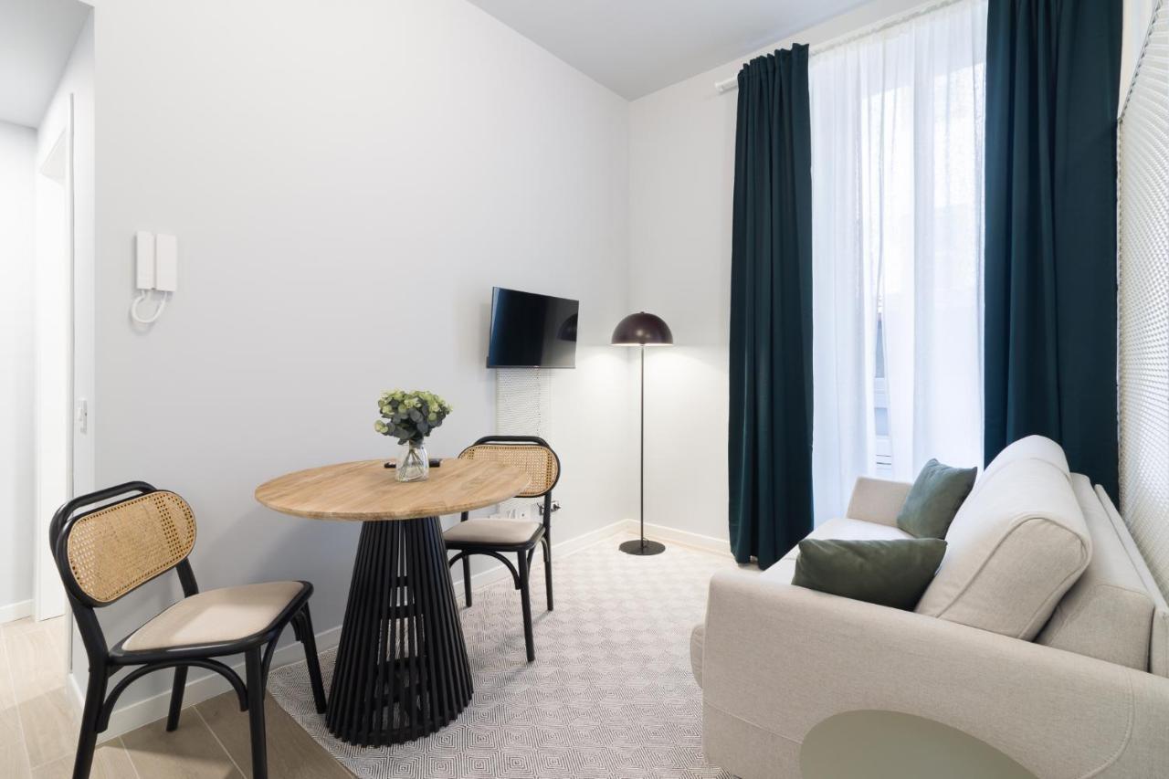 House Of Design Casati Bed & Breakfast Milan Bagian luar foto